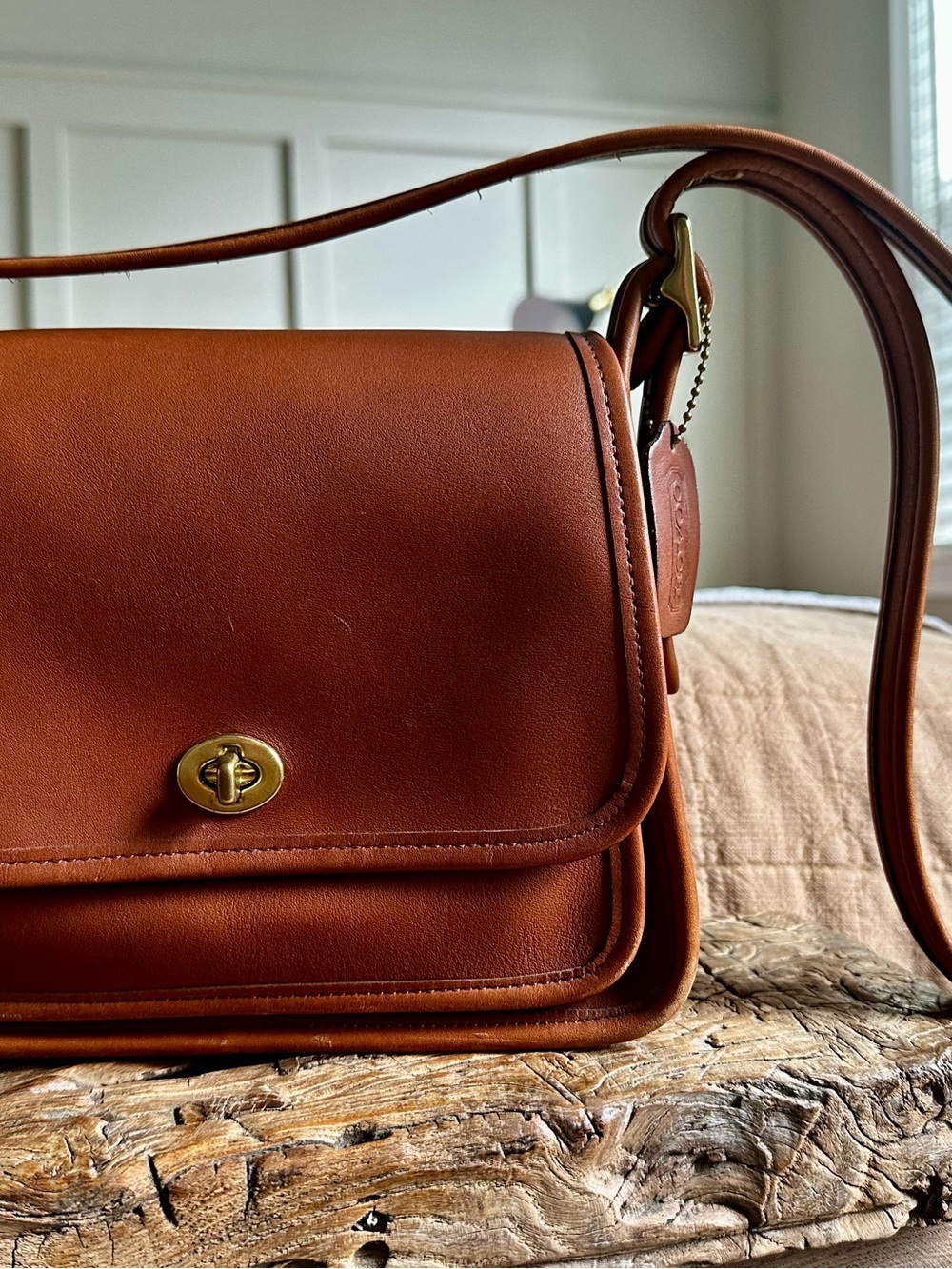 Vintage Coach Rambler’s Legacy 9061 – Like New - Picture 2 of 11